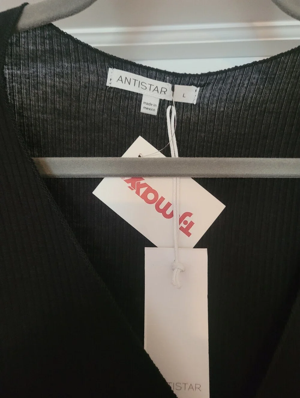 Black Ruched Crop Top - Picture 3 of 4